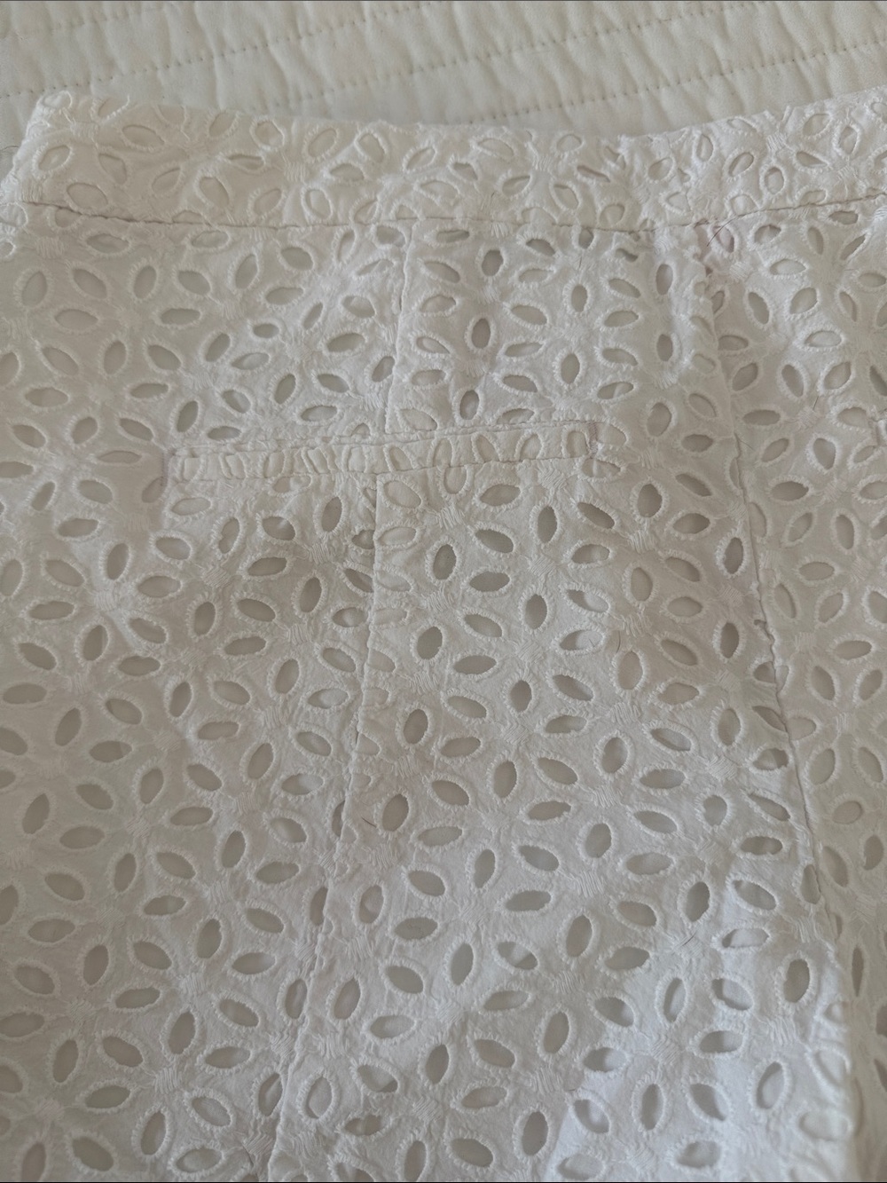 Lilly Pulitzer White Eyelet High-Waist Shorts - Picture 4 of 5